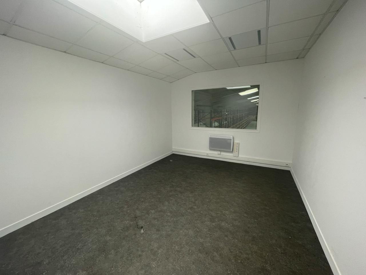 Local d'activité Châteaubourg 4400m² Location local d'activité Châteaubourg Ille-et-Vilaine OLACT2424785 6